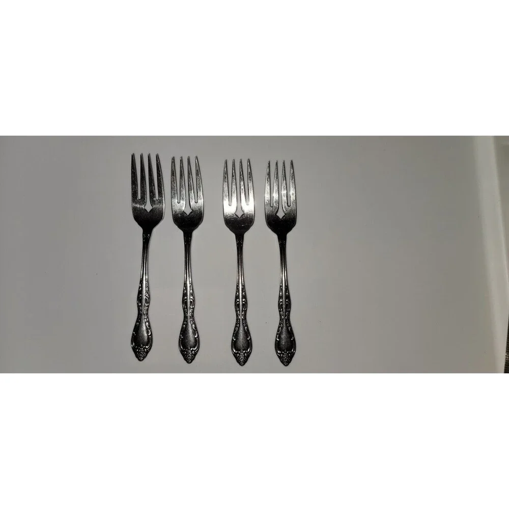 Set of 4 VTG Oneida Stainless Bourbon Salad Forks 6 1/4